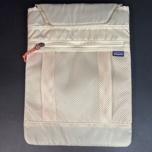 Patagonia Tablet Netbook Case - Carry/Storage - Tan/Beige - Padded